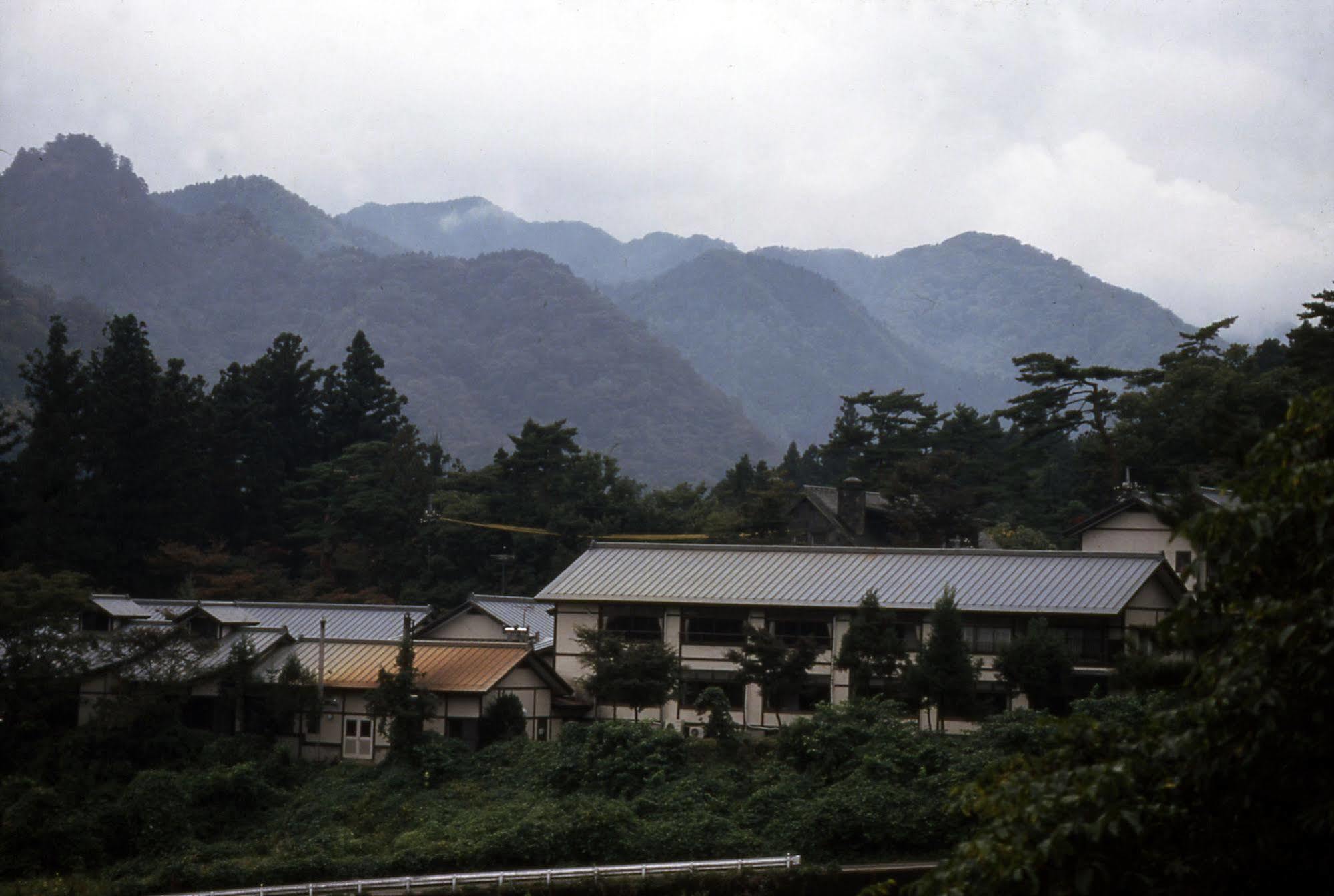 Nikko Tokanso Buitenkant foto