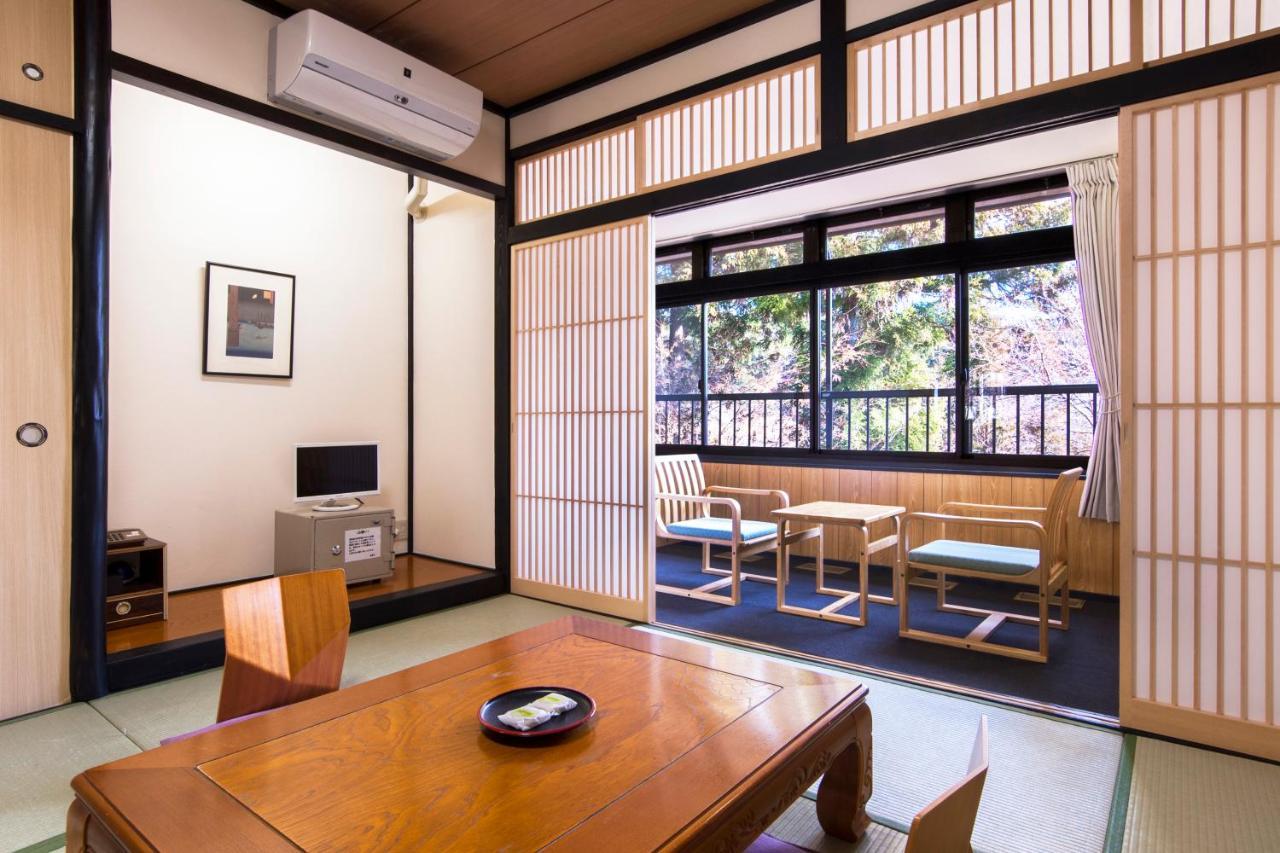 Nikko Tokanso Buitenkant foto