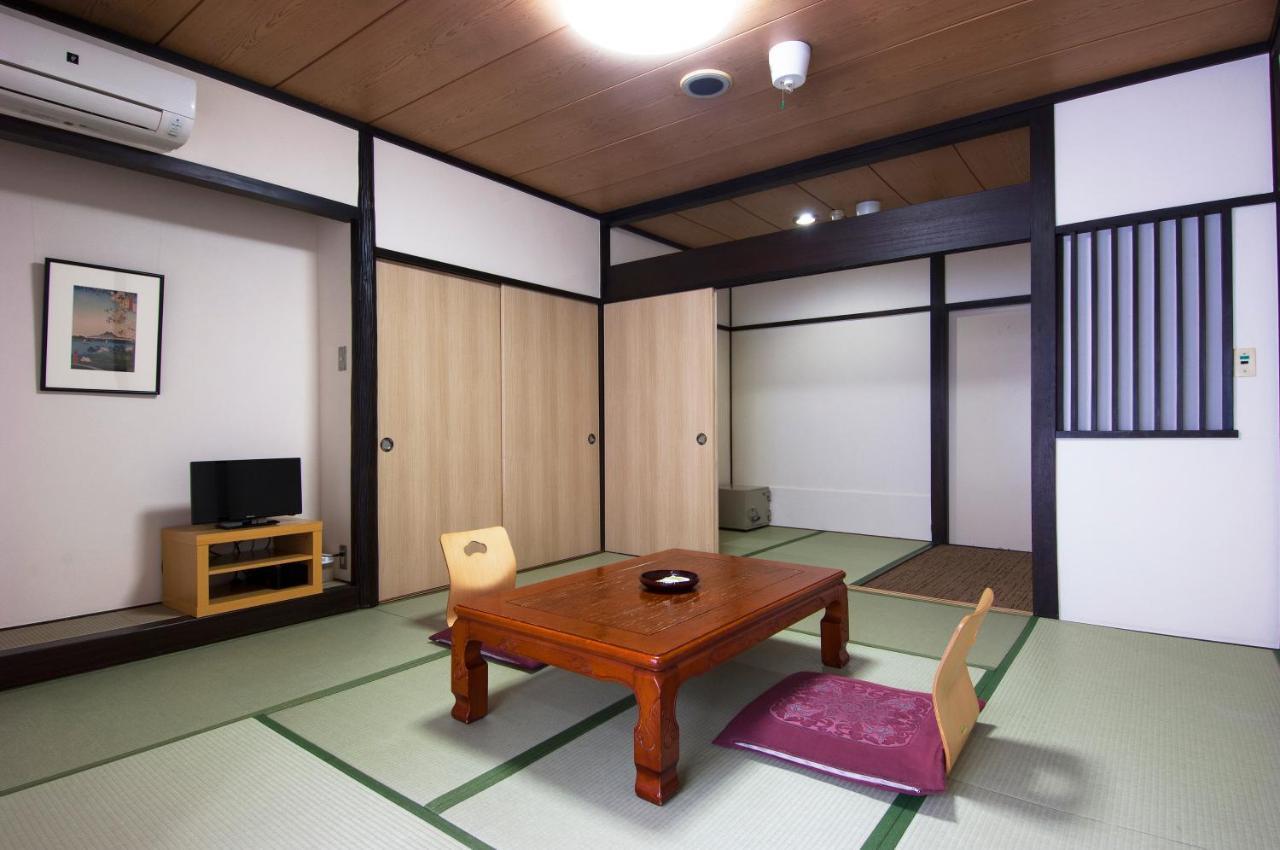 Nikko Tokanso Buitenkant foto