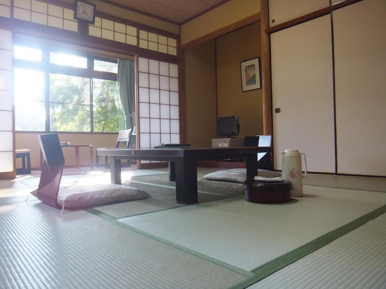 Nikko Tokanso Buitenkant foto
